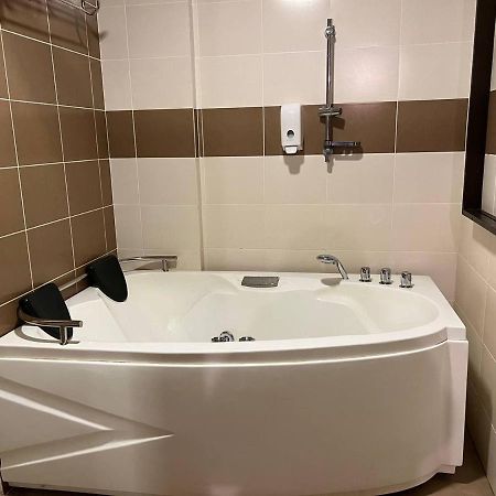 Homestay Melaka B Lagoon Studio Apartment Free Waterpark Tickets Kampong Bukit Beruang Extérieur photo